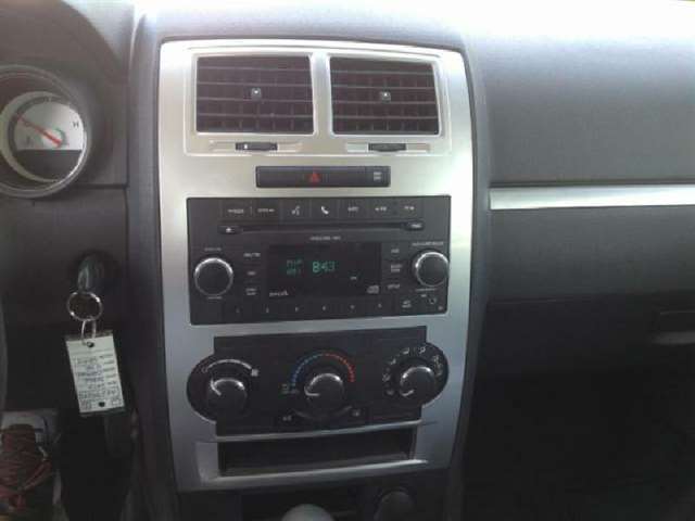 2010 Dodge Charger SXT 4DR Sedan